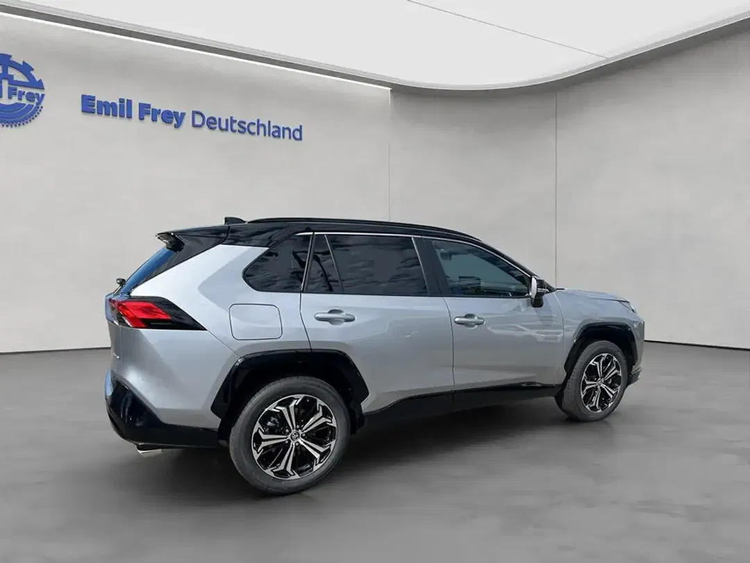 Toyota RAV 4 - Thumbnail 6