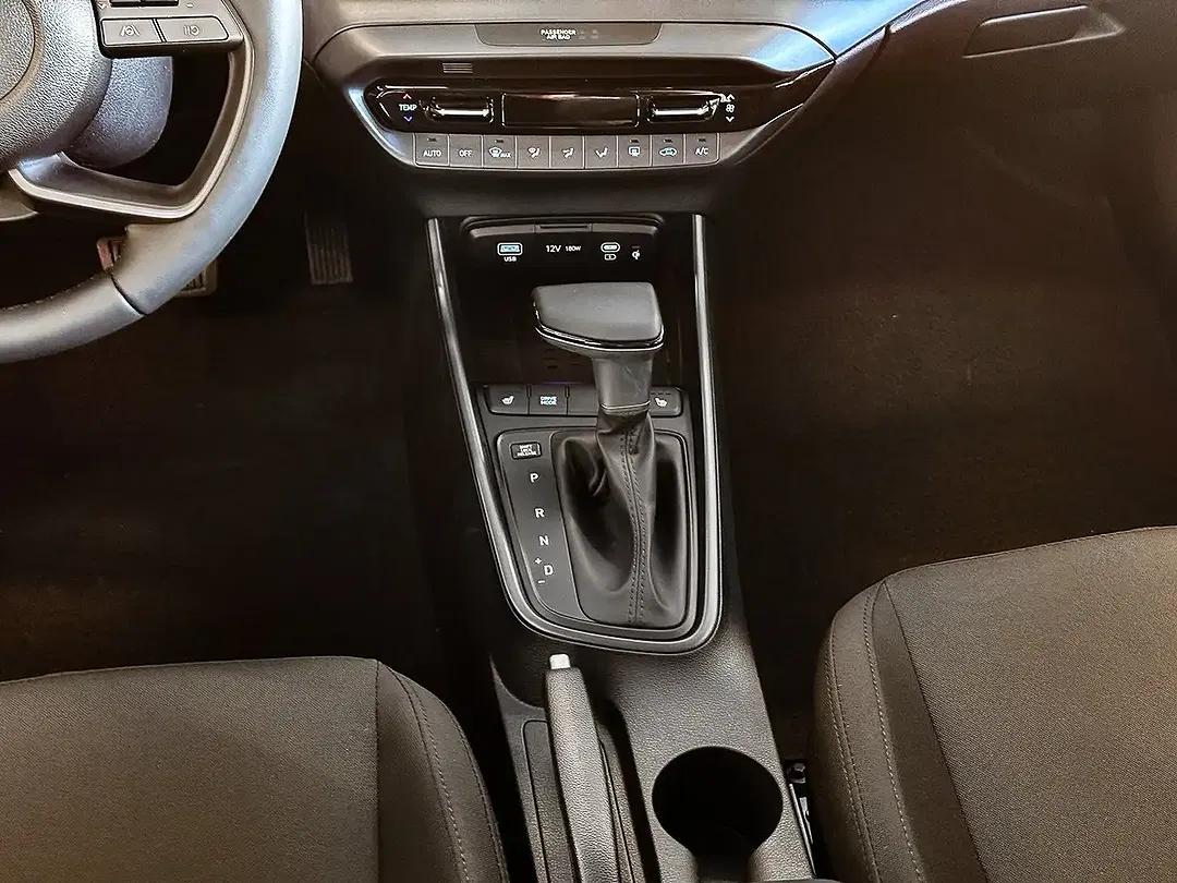 Hyundai i20 - Thumbnail 10