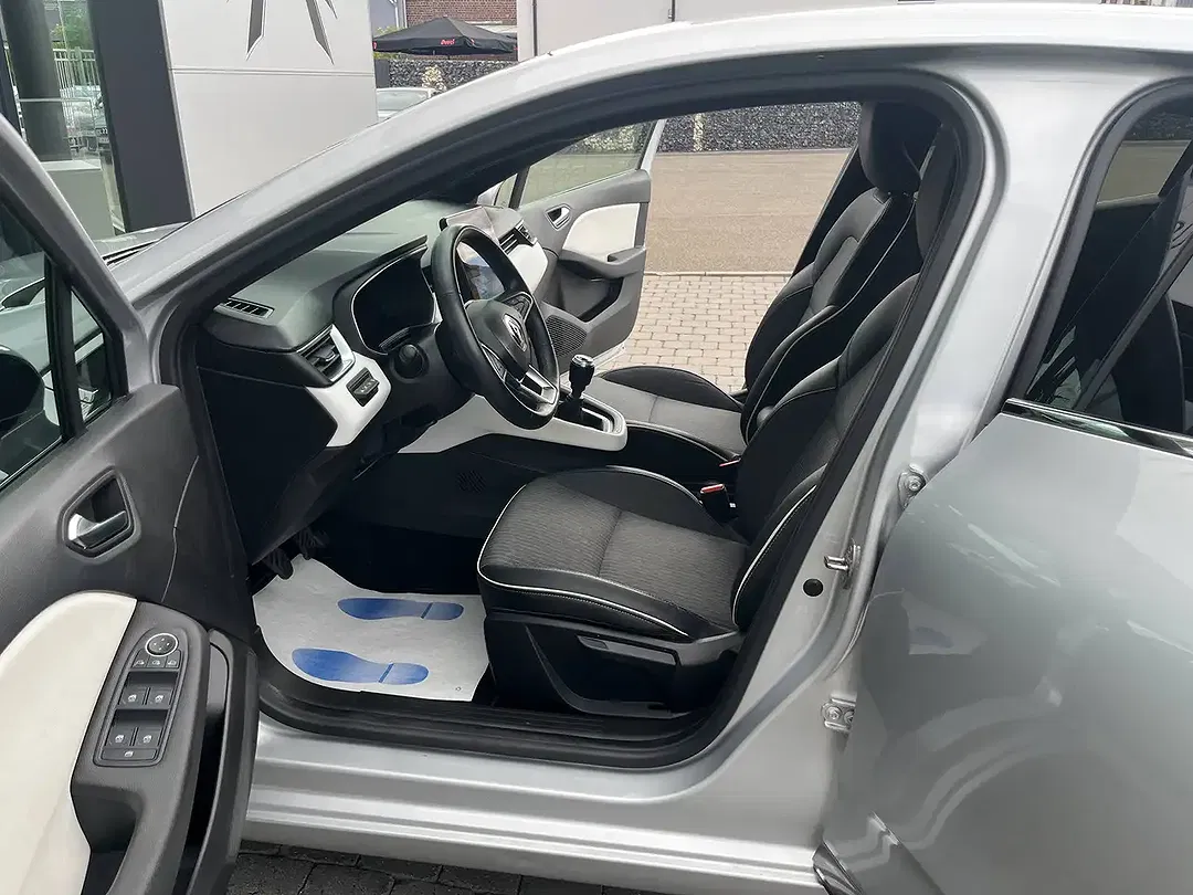 Renault Clio - Thumbnail 7