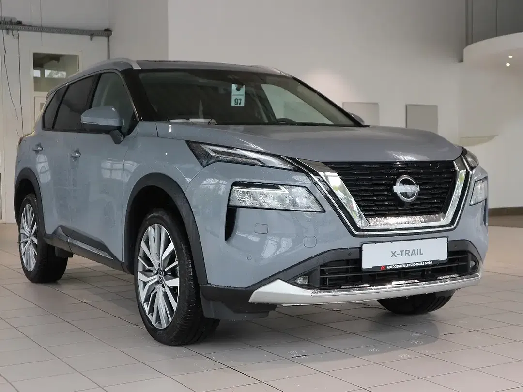 Nissan X-Trail - Thumbnail 4