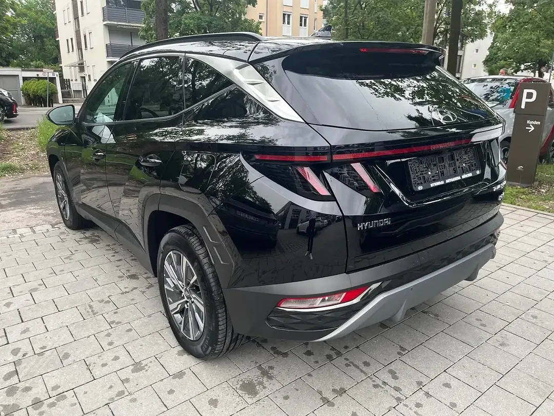 Hyundai TUCSON - Thumbnail 2