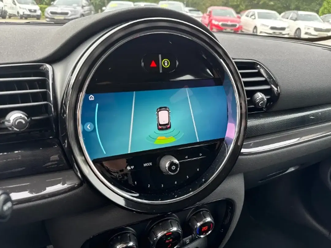 MINI One Clubman - Thumbnail 10
