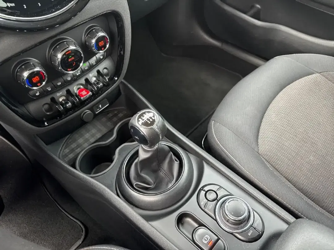 MINI One Clubman - Thumbnail 12