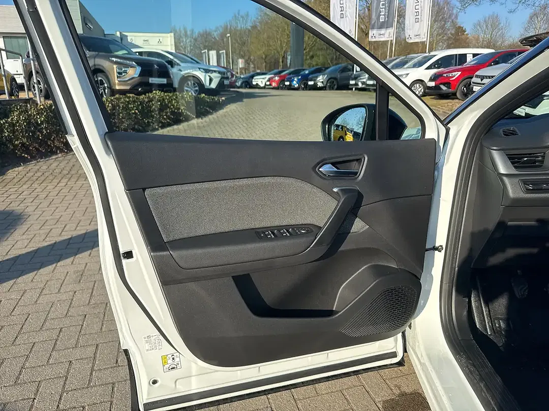 Renault Captur - Thumbnail 13