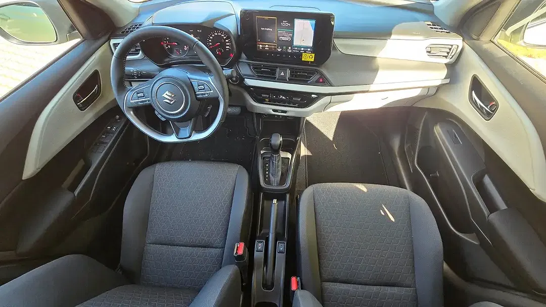 Suzuki Swift - Thumbnail 11