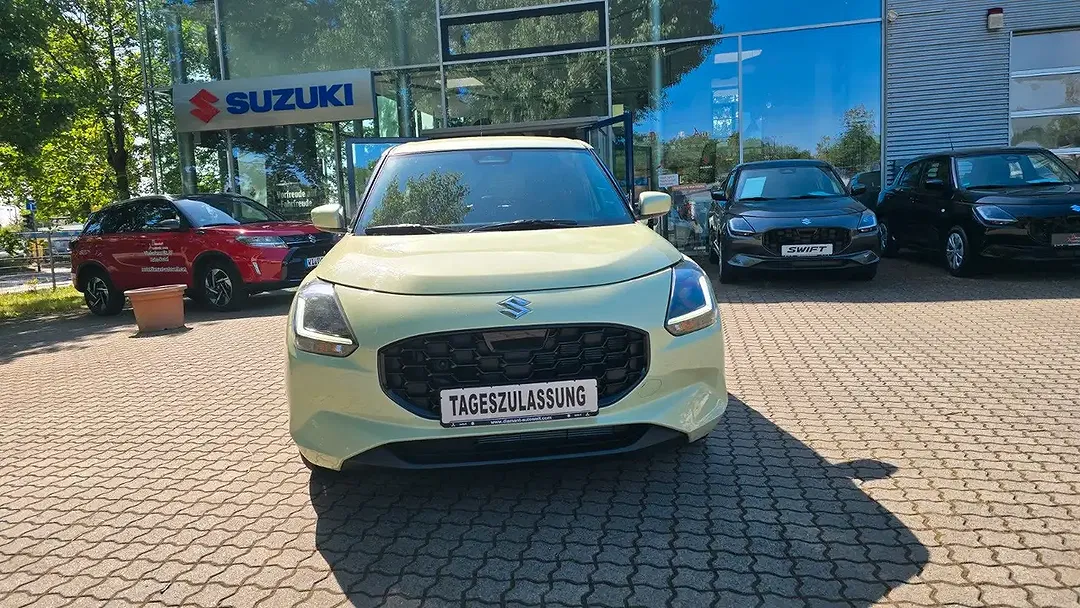 Suzuki Swift - Thumbnail 3