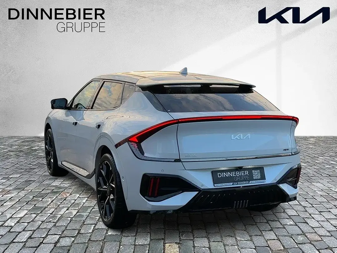Kia EV6 - Thumbnail 4