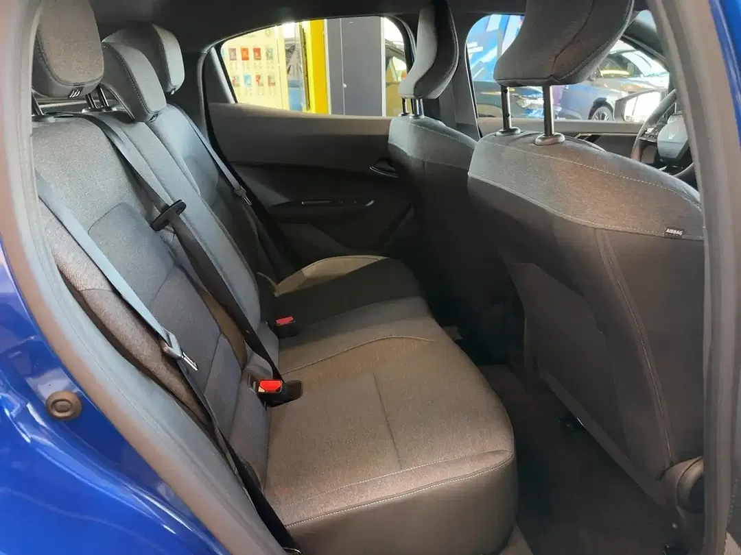 Renault Clio - Thumbnail 12