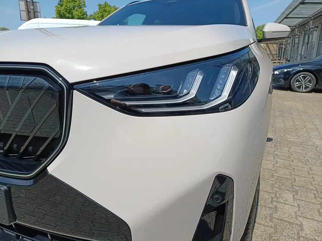 BMW X3 - Thumbnail 8