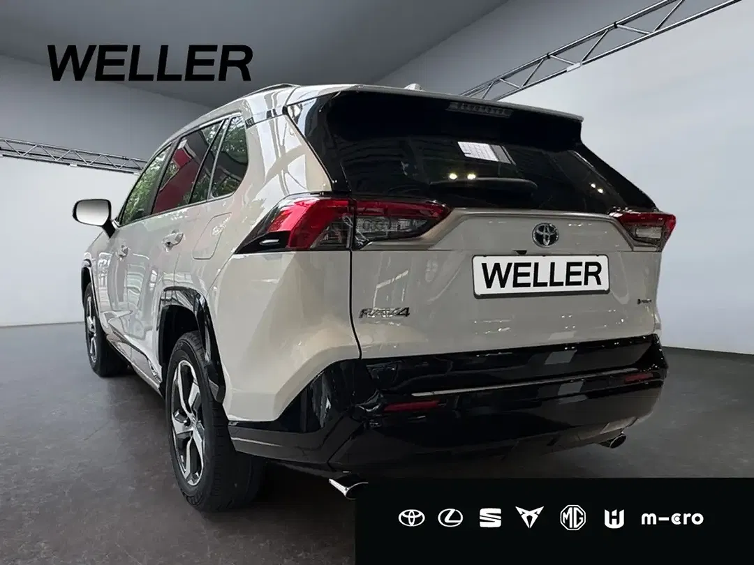 Toyota RAV 4 - Thumbnail 6