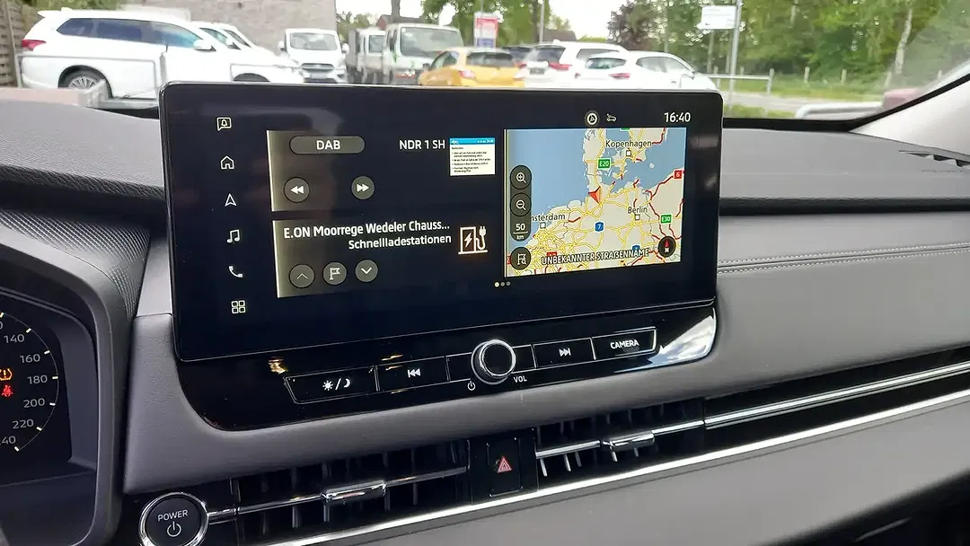 Mitsubishi Outlander - Thumbnail 14