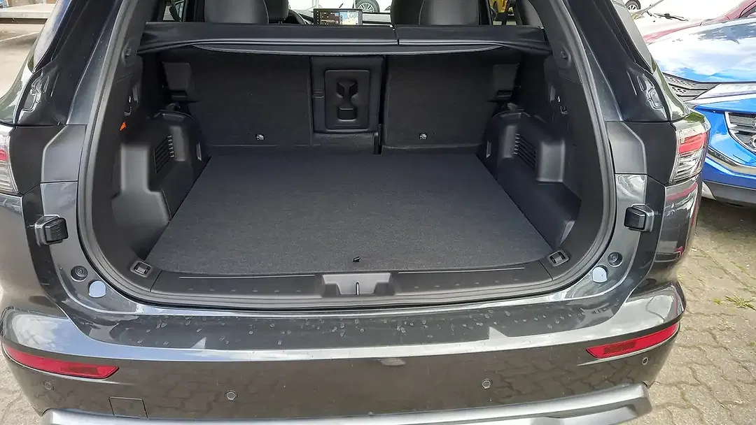 Mitsubishi Outlander - Thumbnail 8