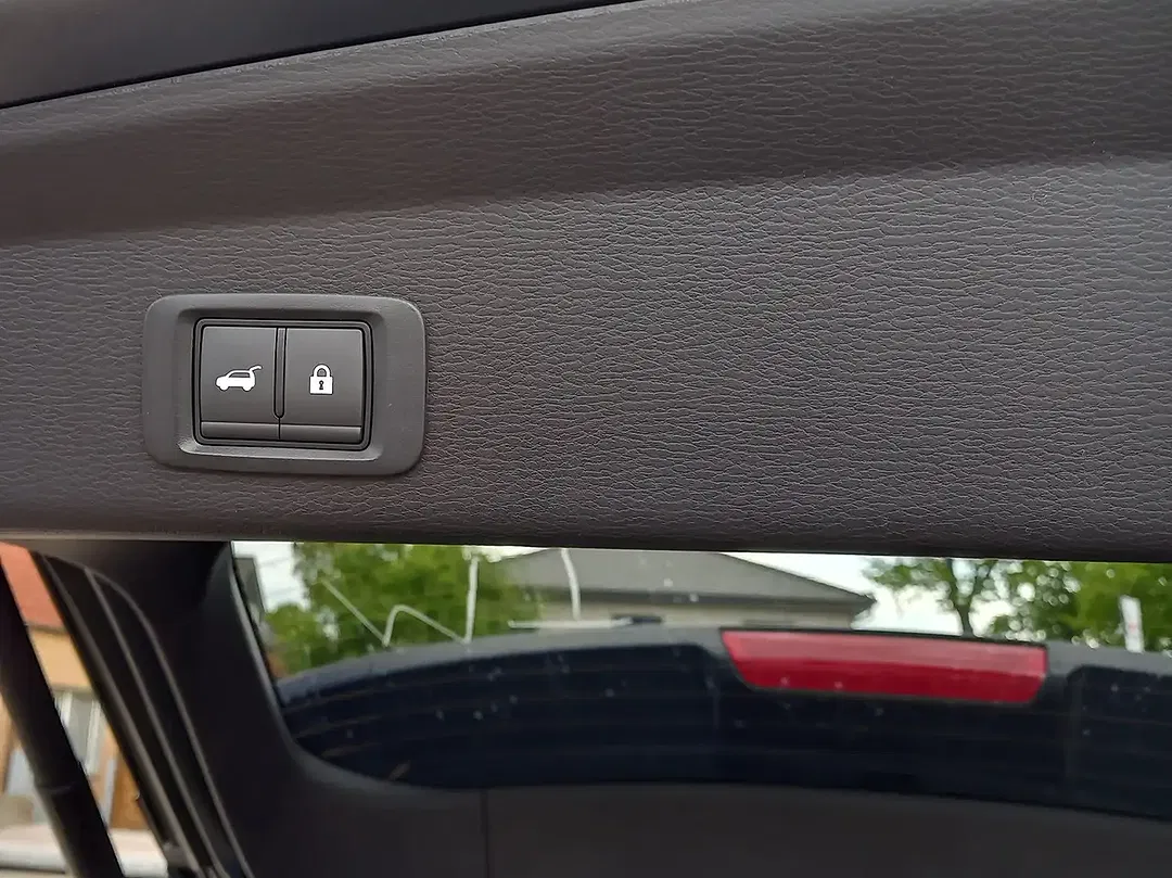 Mitsubishi Outlander - Thumbnail 9
