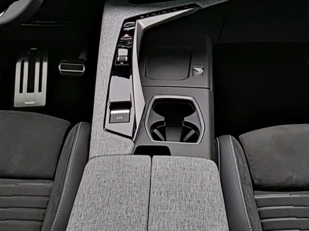 Peugeot 5008 - Thumbnail 12