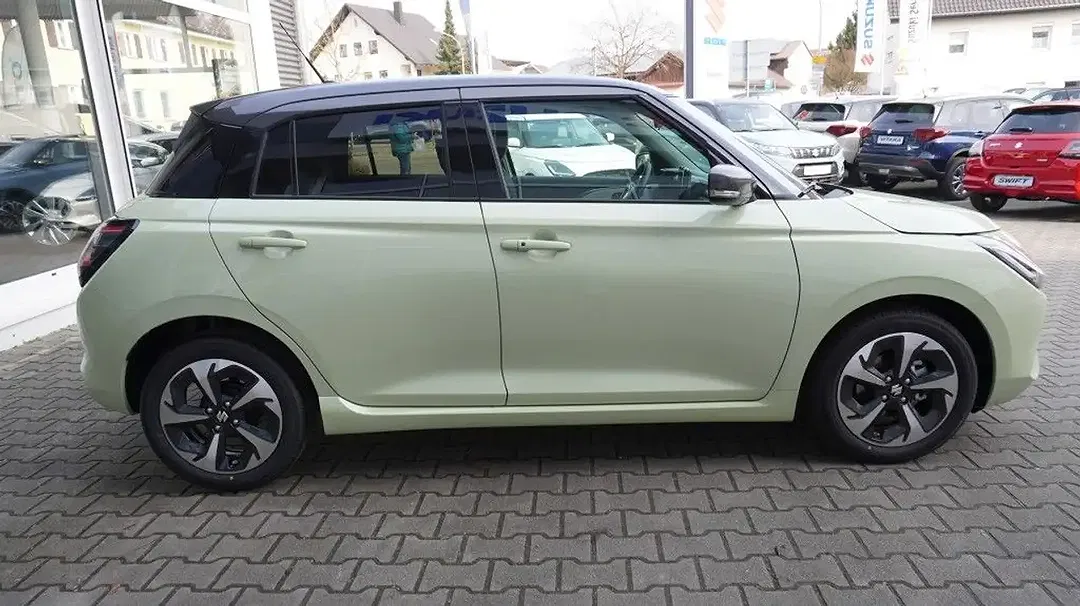 Suzuki Swift - Thumbnail 6