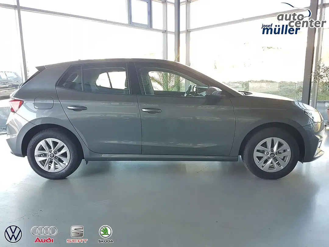 Skoda Fabia - Thumbnail 4