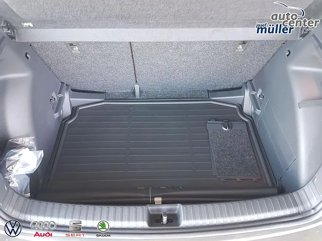Skoda Fabia - Thumbnail 9