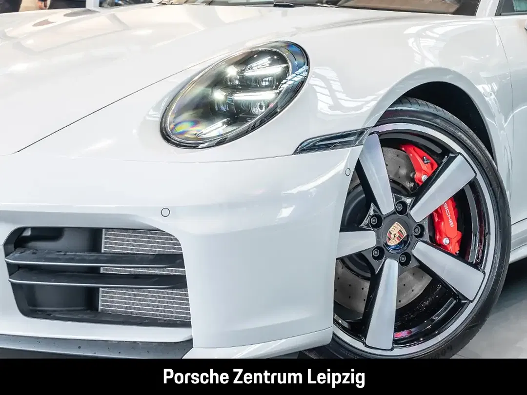 Porsche 992 - Thumbnail 14