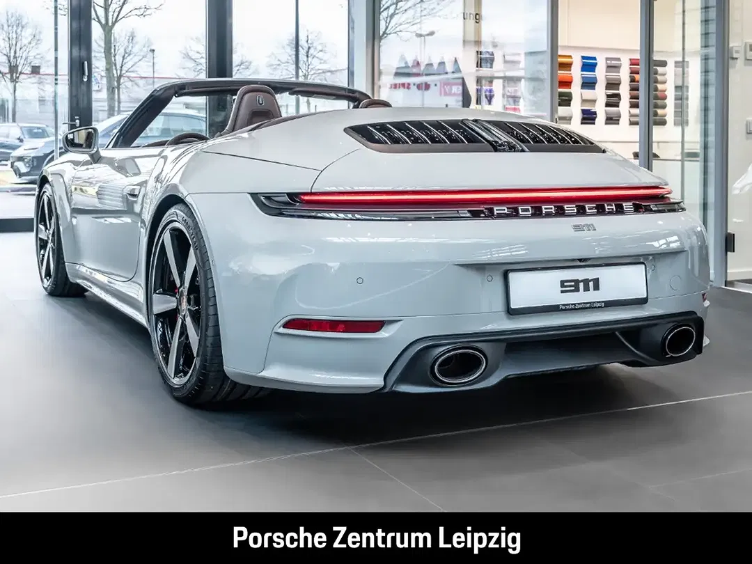 Porsche 992 - Thumbnail 9