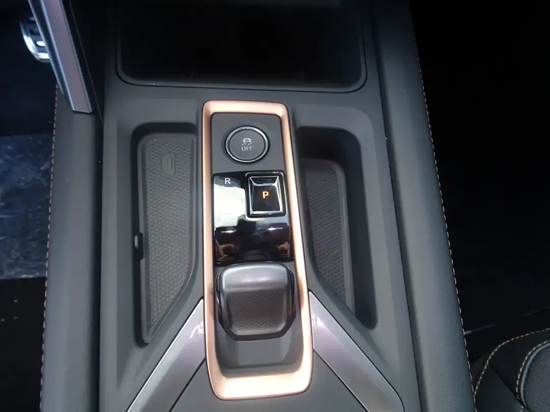 CUPRA Leon - Thumbnail 11