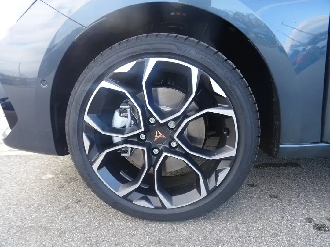 CUPRA Leon - Thumbnail 15