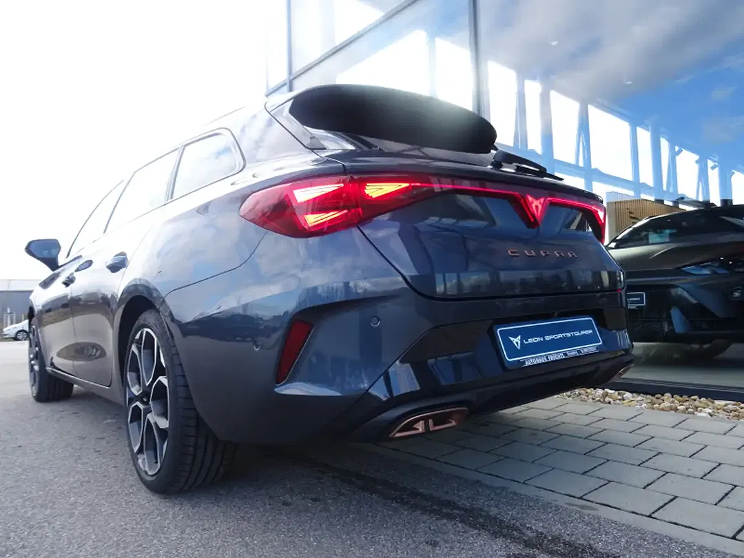 CUPRA Leon - Thumbnail 5