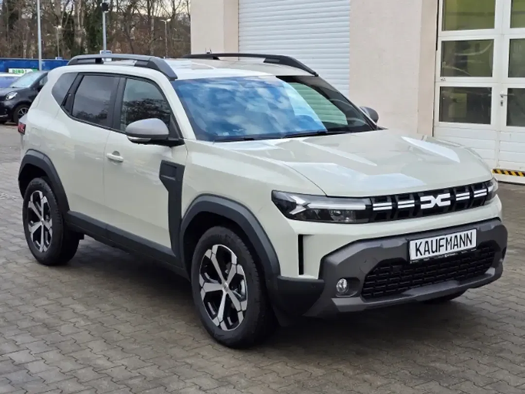 Dacia Duster - Thumbnail 3