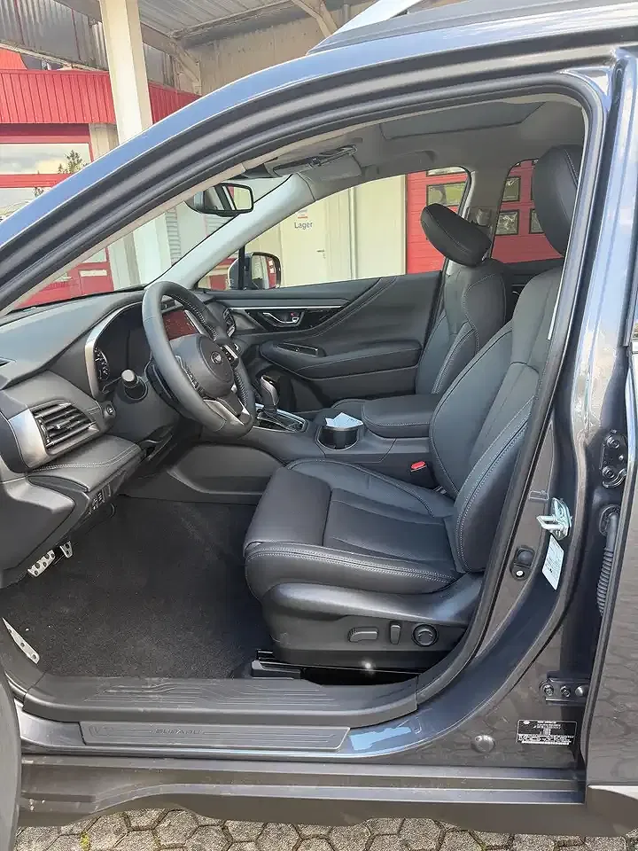Subaru OUTBACK - Thumbnail 5