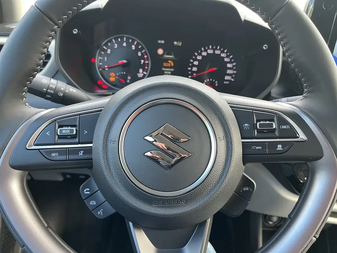 Suzuki Swift - Thumbnail 14