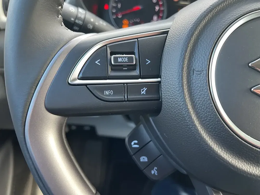 Suzuki Swift - Thumbnail 15