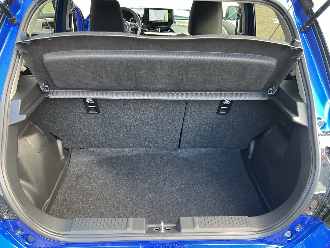 Suzuki Swift - Thumbnail 8