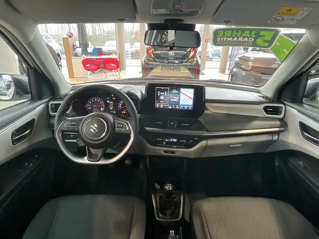 Suzuki Swift - Thumbnail 17