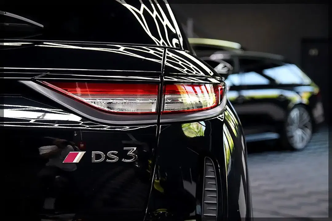 DS Automobiles DS 3 - Thumbnail 10