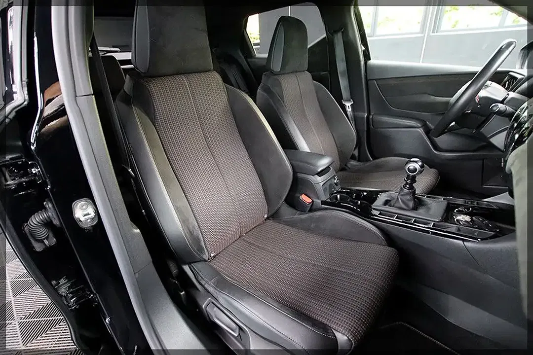 DS Automobiles DS 3 - Thumbnail 14