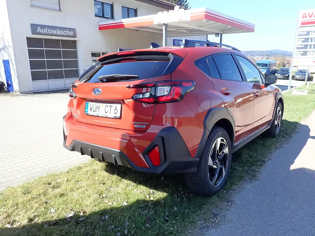 Subaru Crosstrek - Thumbnail 4