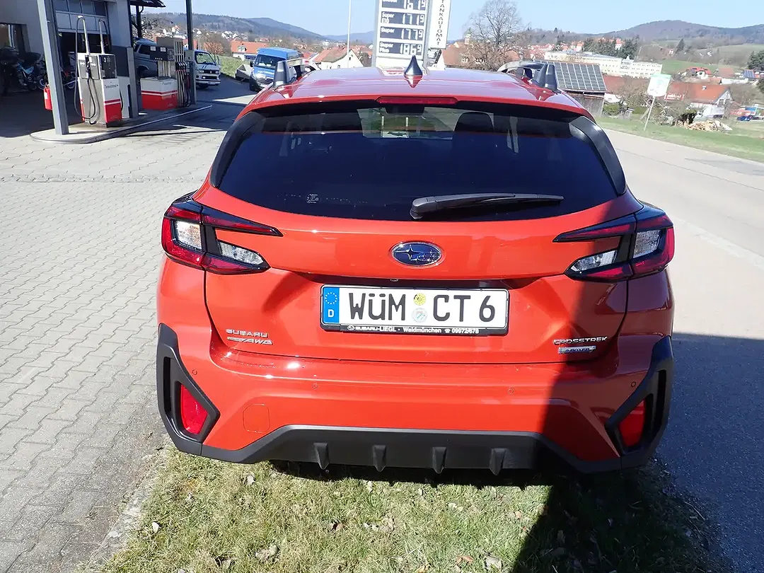 Subaru Crosstrek - Thumbnail 7