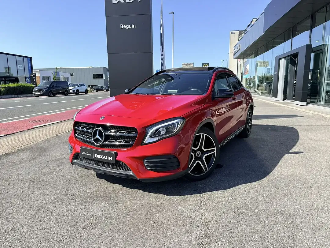 Mercedes-Benz GLA 180 7G-DCT AMG