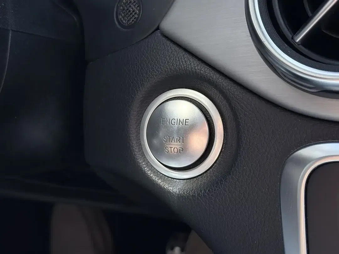 Mercedes-Benz GLA 180 - Thumbnail 14