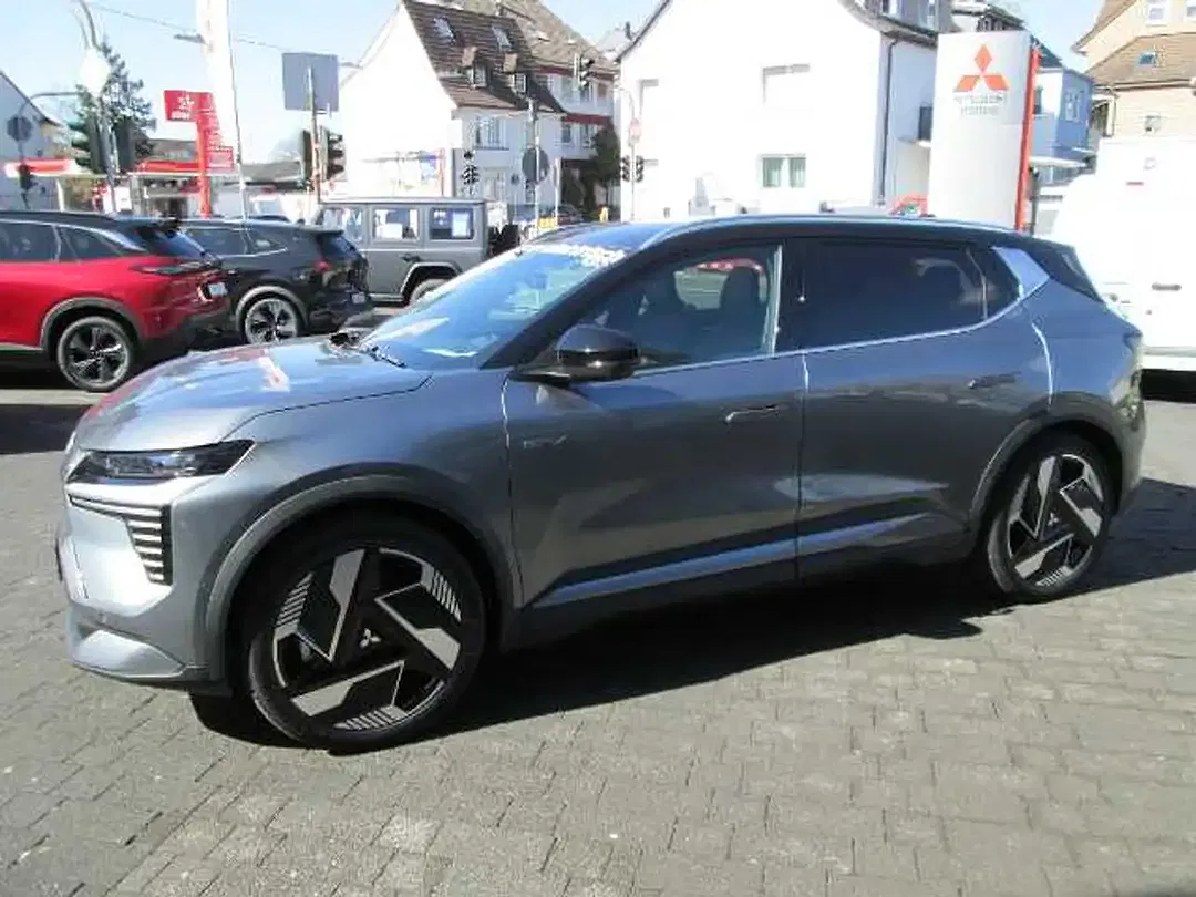 Mitsubishi Eclipse Cross - Thumbnail 9