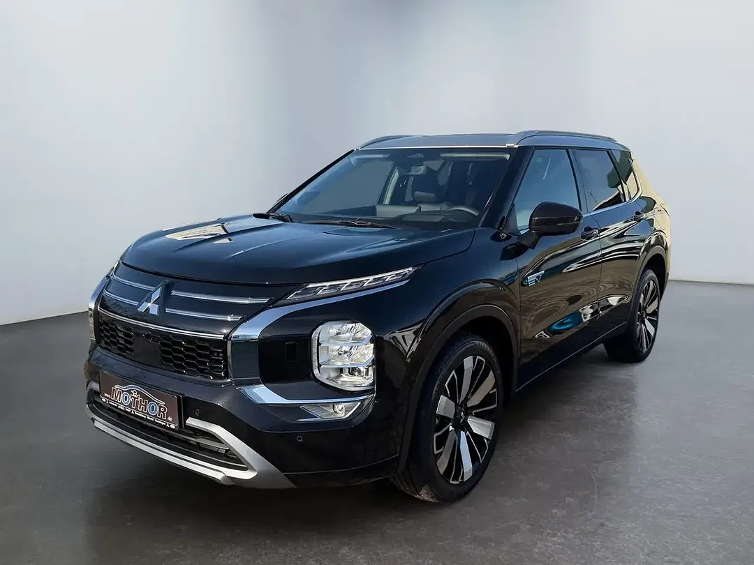 Mitsubishi Outlander - Thumbnail 2