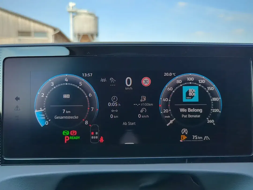 Volkswagen Tiguan - Thumbnail 13