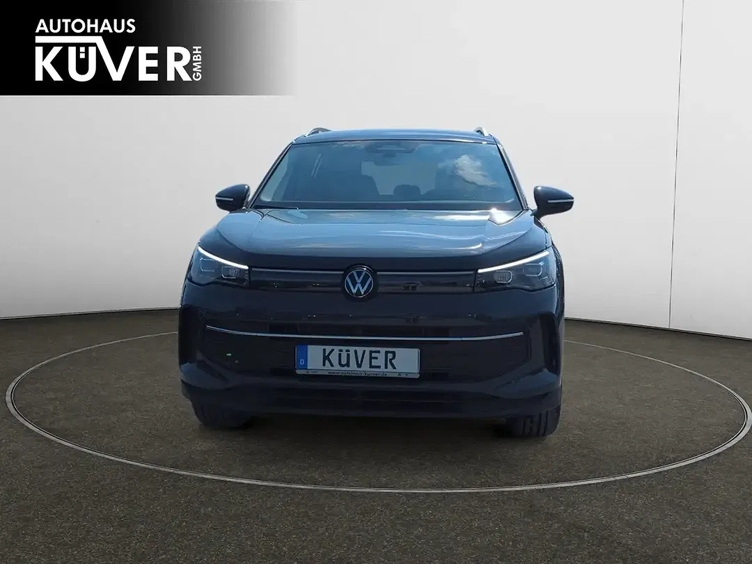 Volkswagen Tiguan - Thumbnail 2