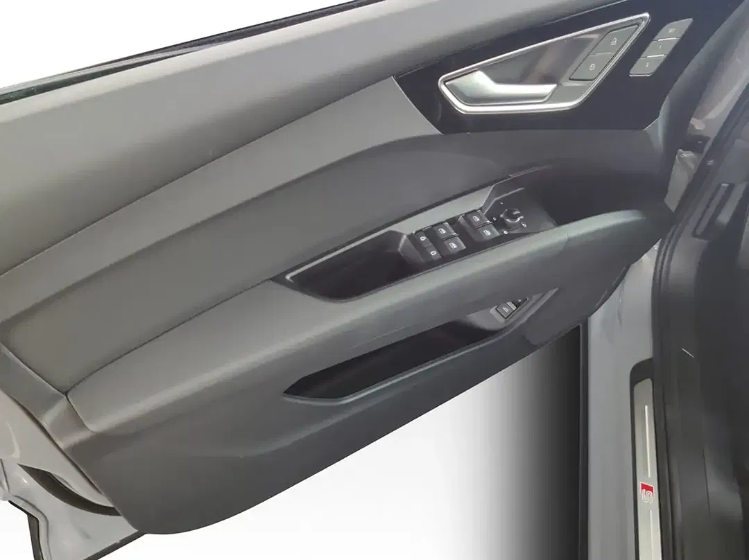 Audi e-tron - Thumbnail 13