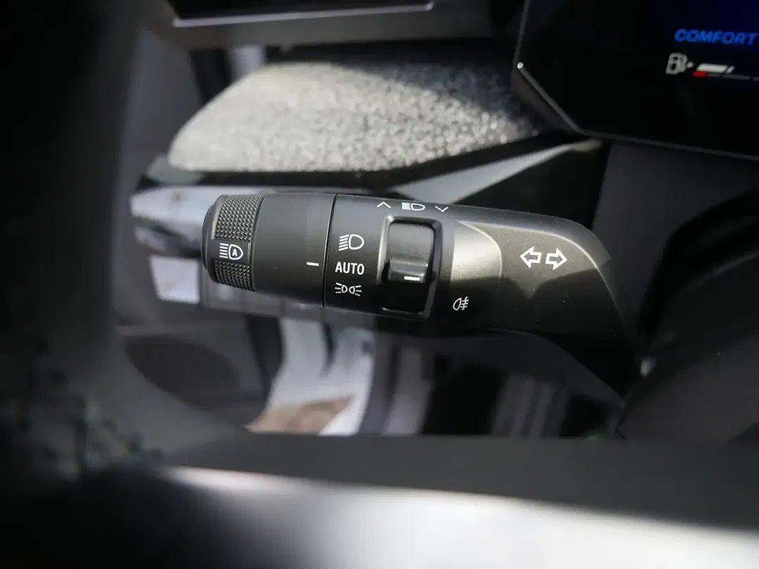 Renault Clio - Thumbnail 15