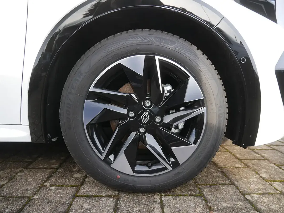 Renault Clio - Thumbnail 6