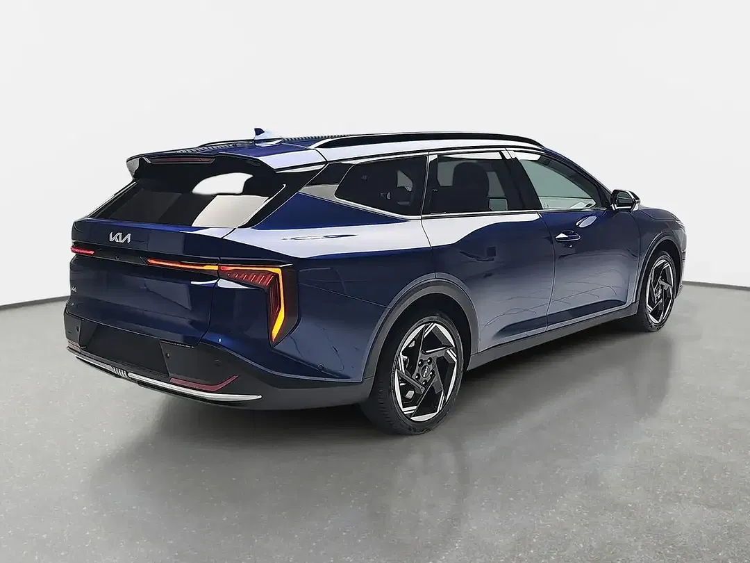 Kia K4 - Thumbnail 3