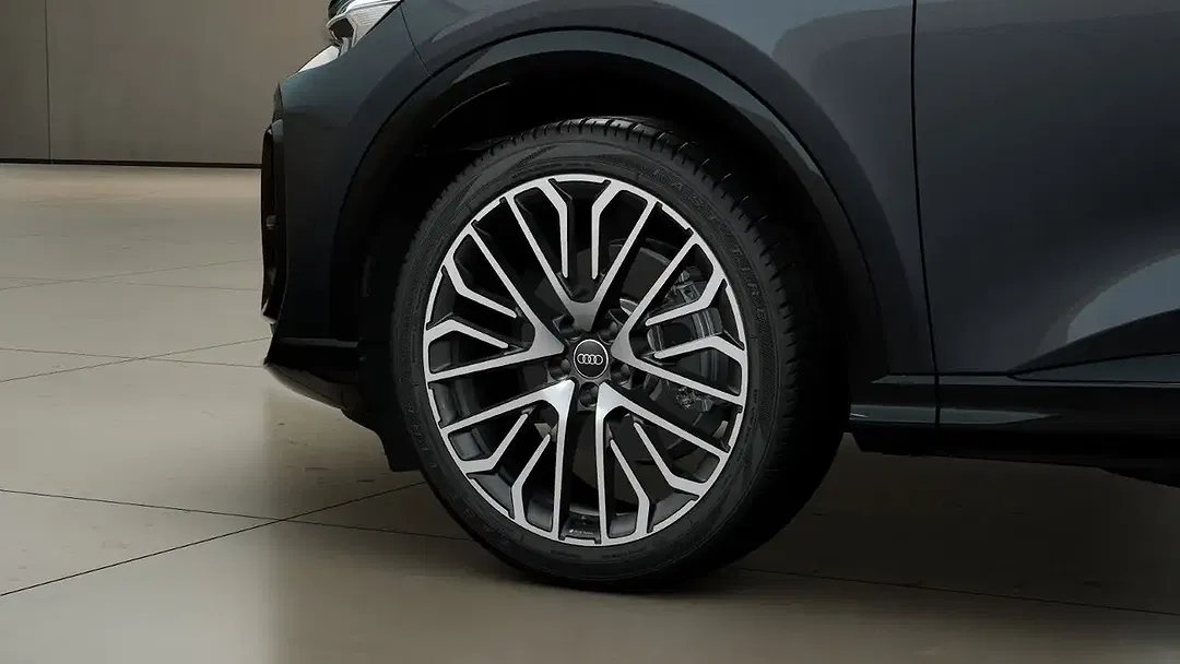 Audi Q5 - Thumbnail 4