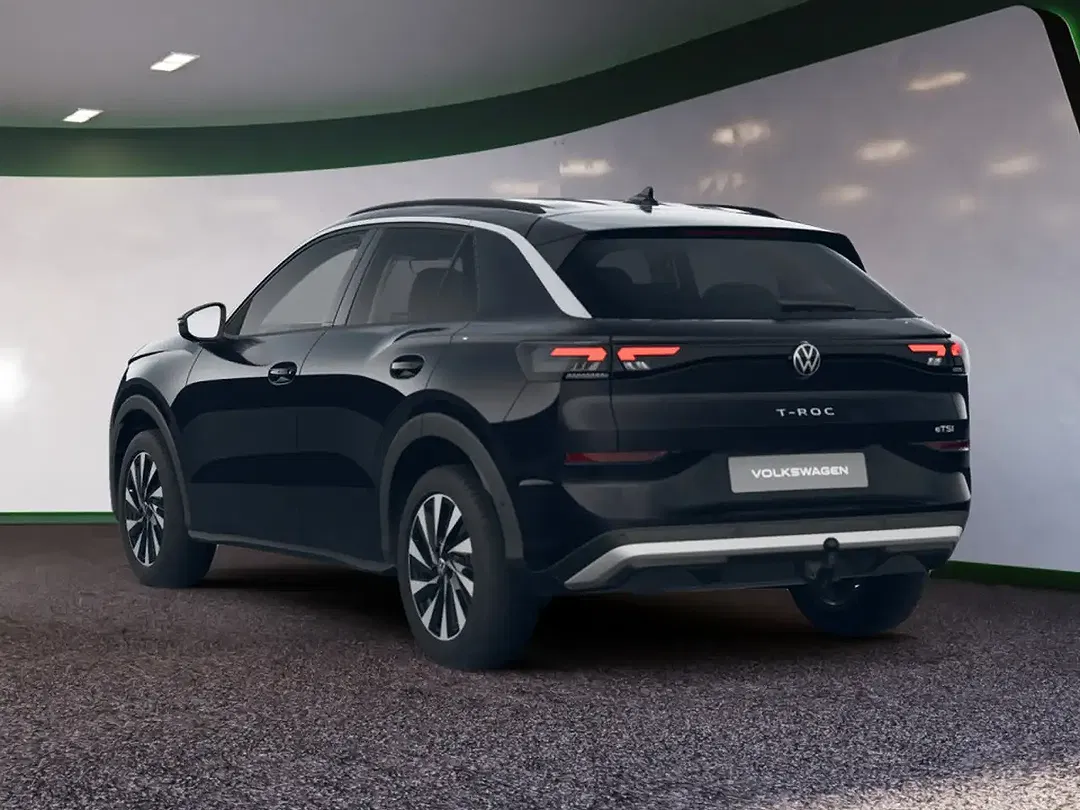 Volkswagen T-Roc - Thumbnail 3