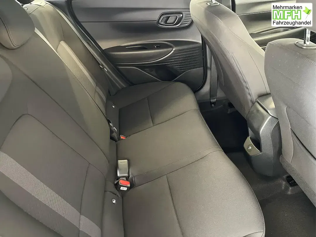 Hyundai i20 - Thumbnail 15