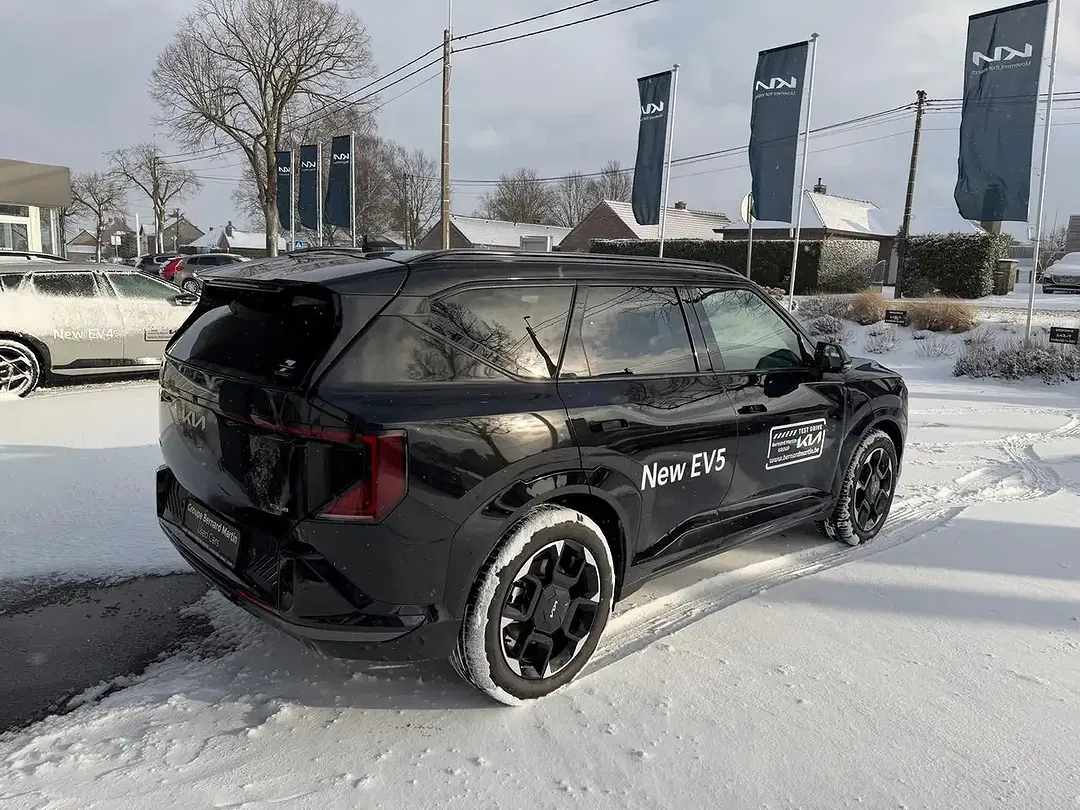 Kia EV5 - Thumbnail 3